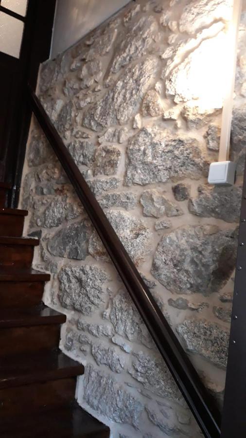 Piso Centrico Amplio, Luminoso, En Casa De Piedra Lägenhet Guitiriz Exteriör bild
